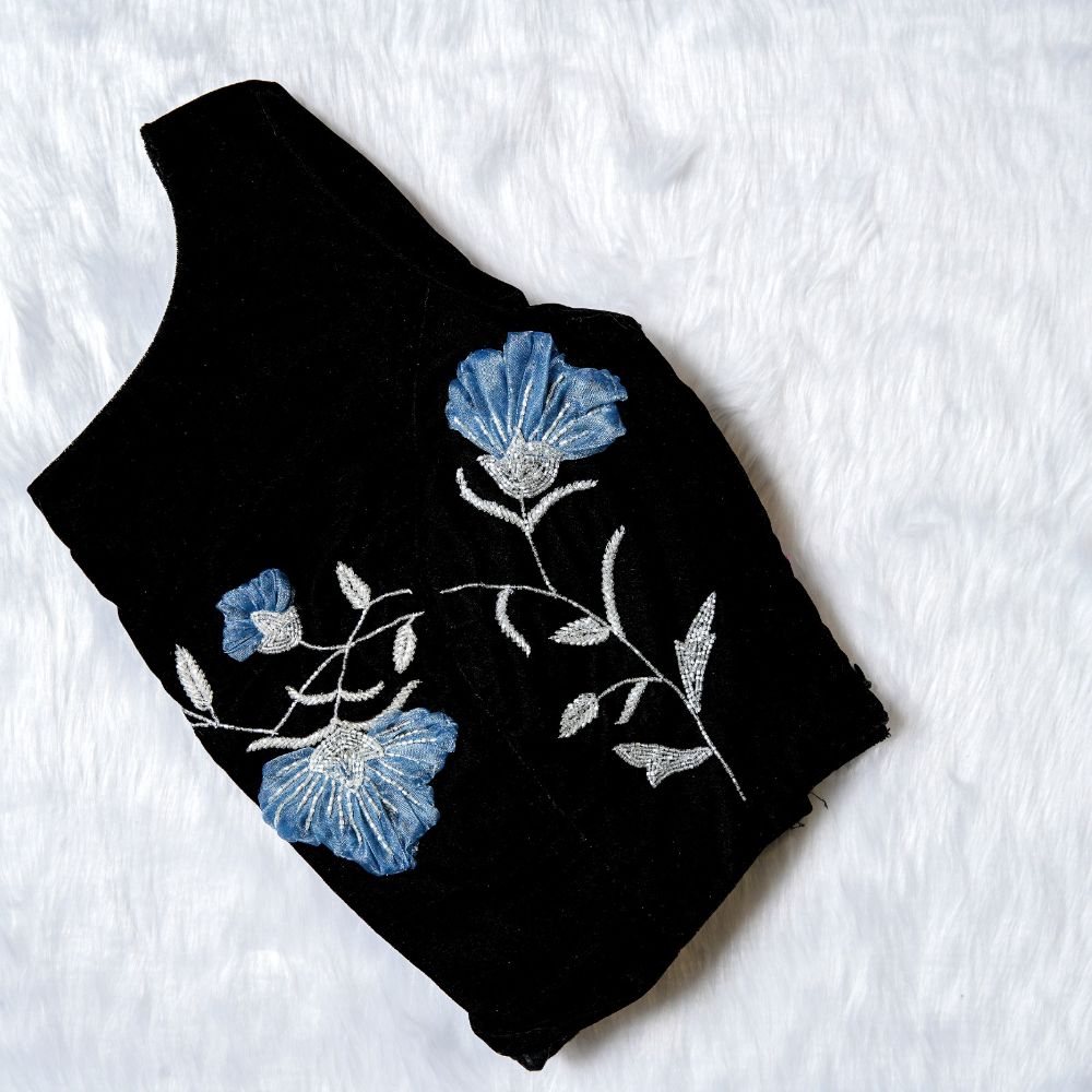 Saahana/Velvet black