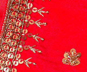 Saahana/Velvet Red
